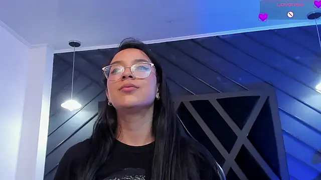 zoe_martins_'s cam snapshot