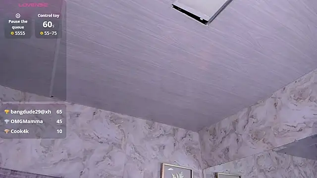 MiaSanders2025 live sex cam