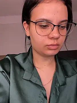 Karolina_Velvet's cam snapshot