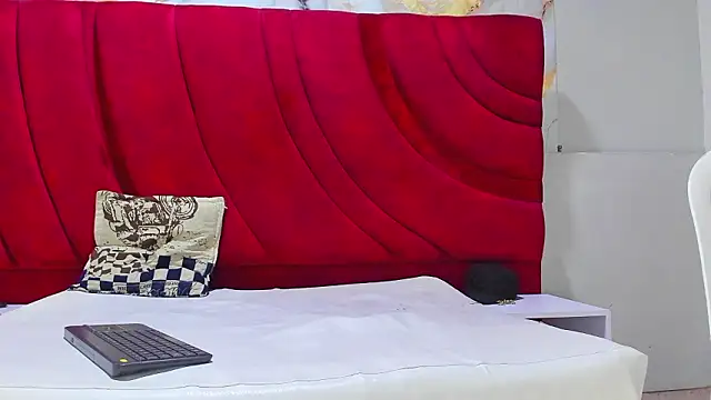 ESTEBAN_2102's cam snapshot