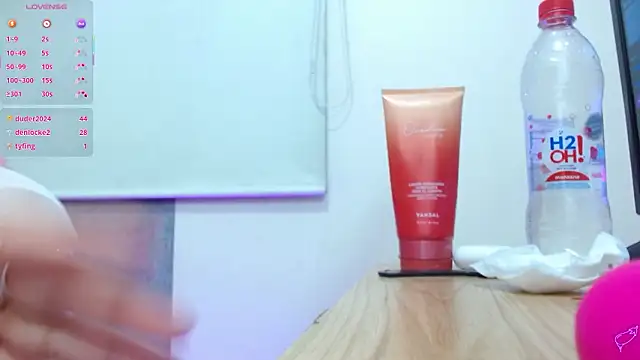 amberr_tay's cam snapshot