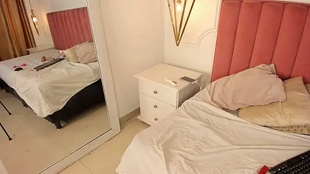 Tessa_Sinclaire's cam snapshot