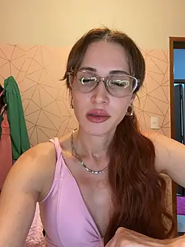 Irresistible24 live sex cam