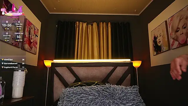 Katiehill_1's cam snapshot