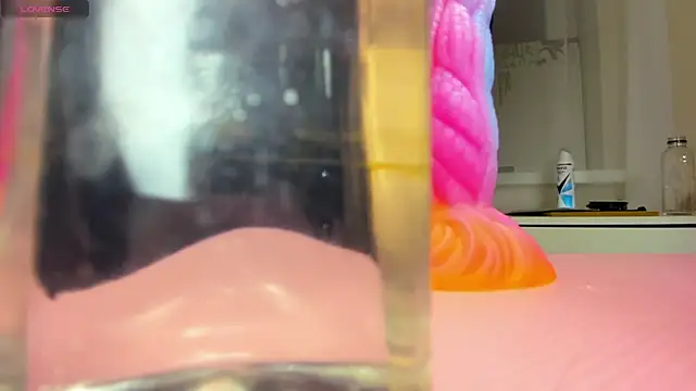 BritneyLix's cam snapshot