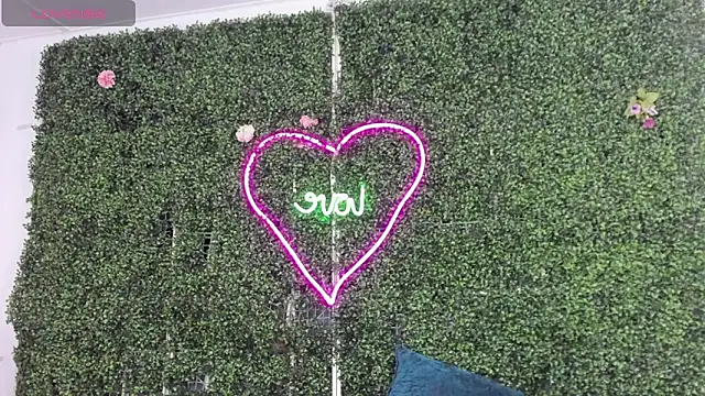 emy_0's cam snapshot