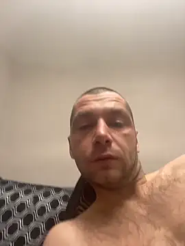 Kinkycouple142 live sex cam