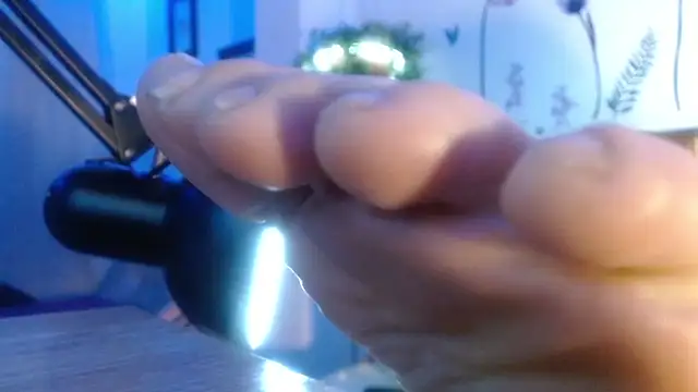 DaMikaela_'s cam snapshot