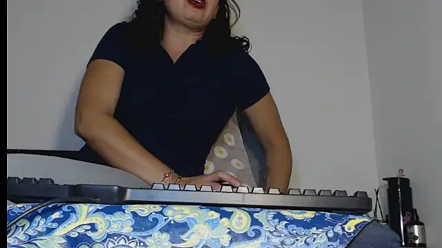 Milf_Valeria live sex cam