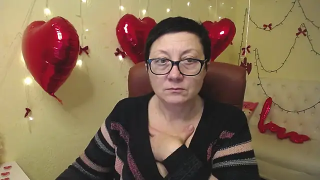 EmilyL0ve's cam snapshot