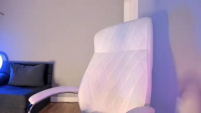 akura011 live sex cam