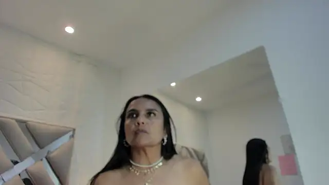 raquell_moore's cam snapshot