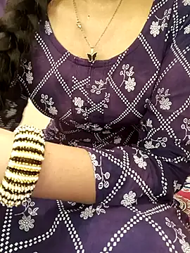 Pallavi_36's cam snapshot