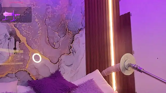 Emmayourgirl's cam snapshot