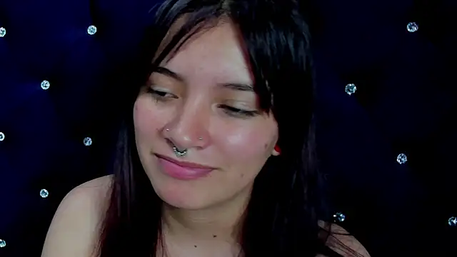 nahomy_glow's cam snapshot