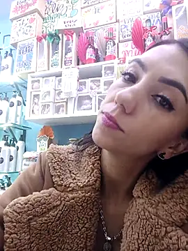 LunaZambrano live sex cam