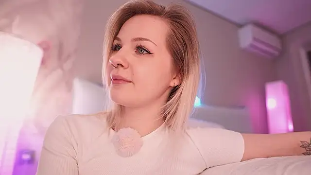 NinaMint live sex cam