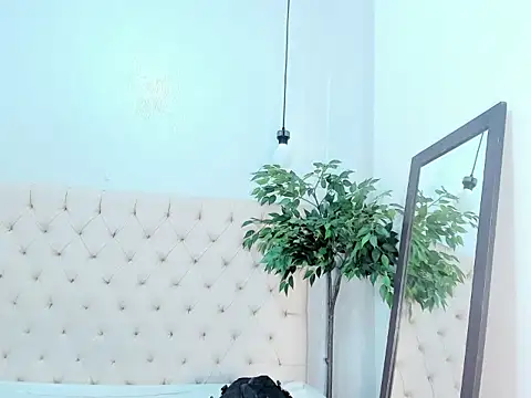 Victoria_Coleman live sex cam