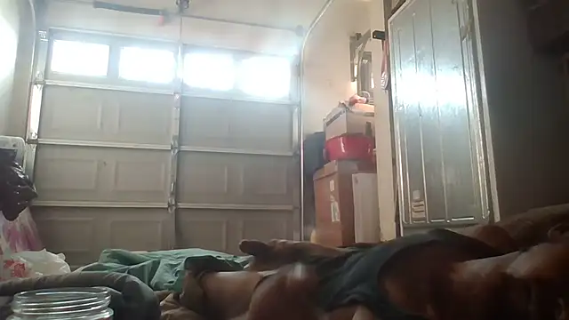 81grandplusthis's cam snapshot