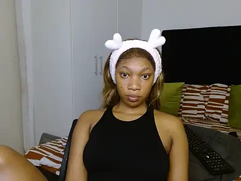 LustyBerry's cam snapshot