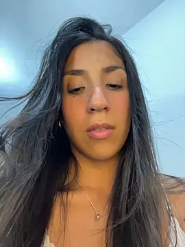 MaddyX__ live sex cam