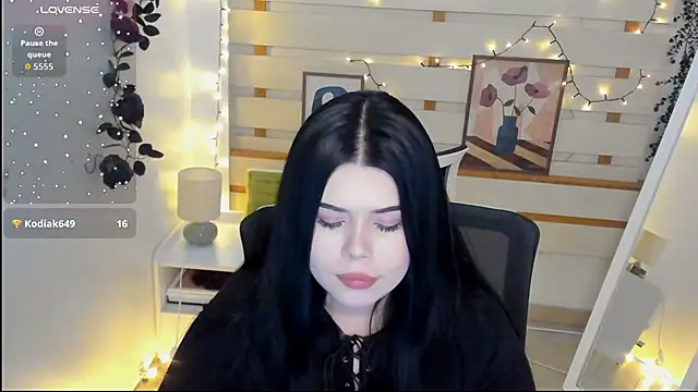 Mona_Esty's cam snapshot