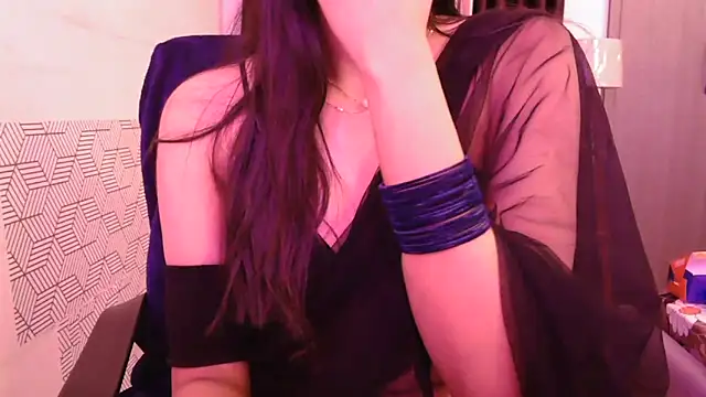 Tathiraa's cam snapshot