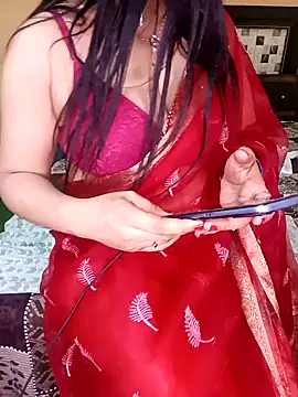 PRIYA_22's cam snapshot