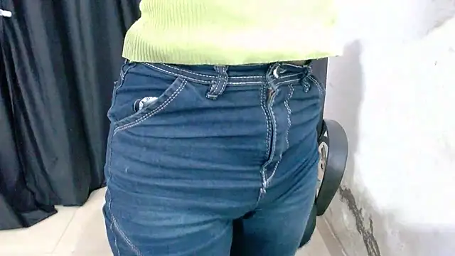 sexy_vani1's cam snapshot