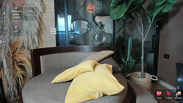 CrissCollins live sex cam