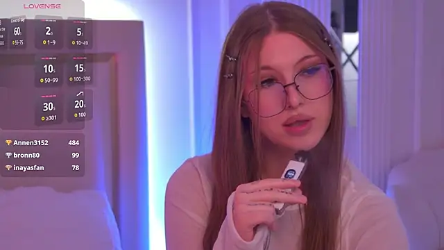 RemyLoon live sex cam