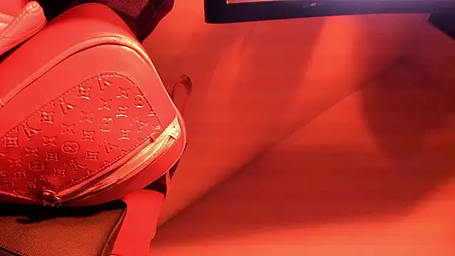 Bella_Stone's cam snapshot