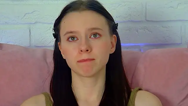 ArinaKubrick live sex cam