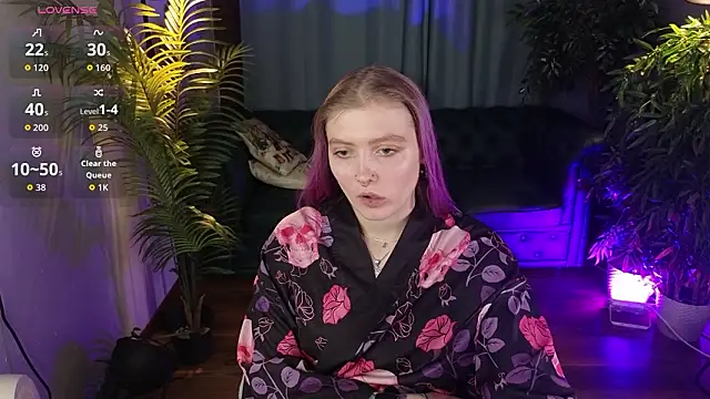 Kiki_shay live sex cam