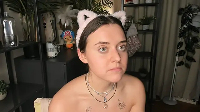 ThelmaJusto live sex cam