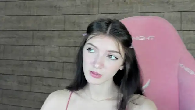 SophiaProve's cam snapshot