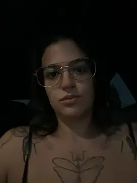 SafeinouterSpace's cam snapshot