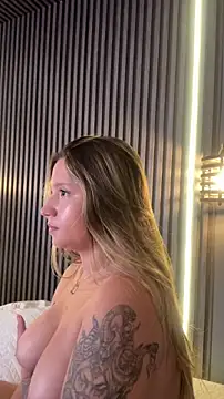 MiaPetit_'s cam snapshot