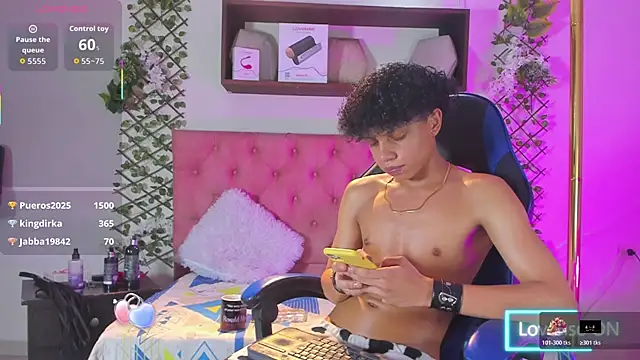 _taylor_black live sex cam