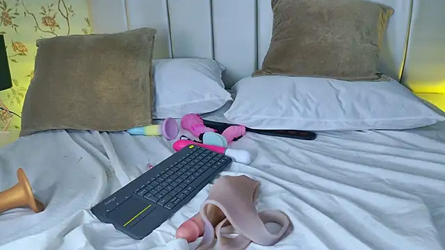 Jessie_GB's cam snapshot