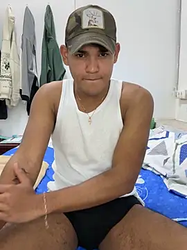 DavShi's cam snapshot