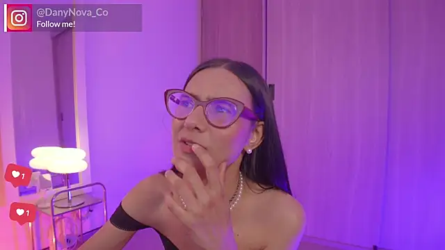 DanyNova_Co's cam snapshot