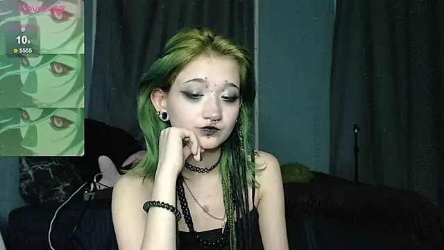 Milten-Trish live sex cam