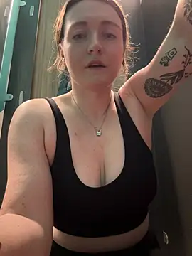 BustyBonnieUK's cam snapshot