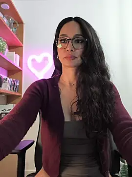 Naughty-Jessie live sex cam