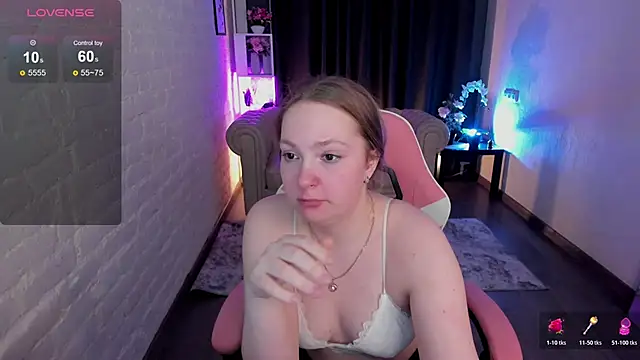 Elizabeth_Walson's cam snapshot