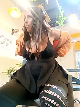 Lena-32's cam snapshot