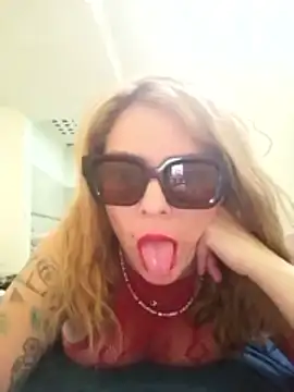 Bomboncitomm's cam snapshot