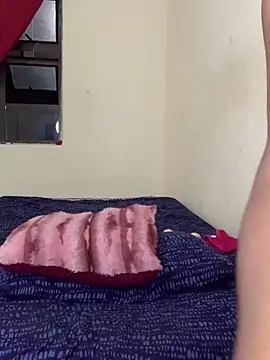 Lady-Amina's cam snapshot