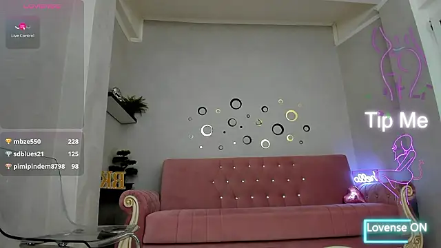 BelovedKhlloee's cam snapshot